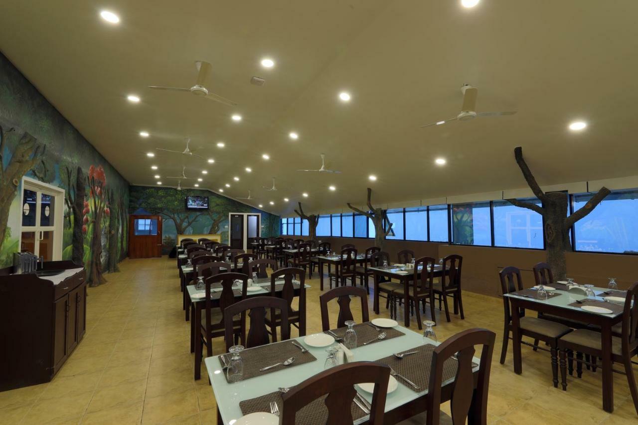 Hotel Tea Castle Munnar Esterno foto