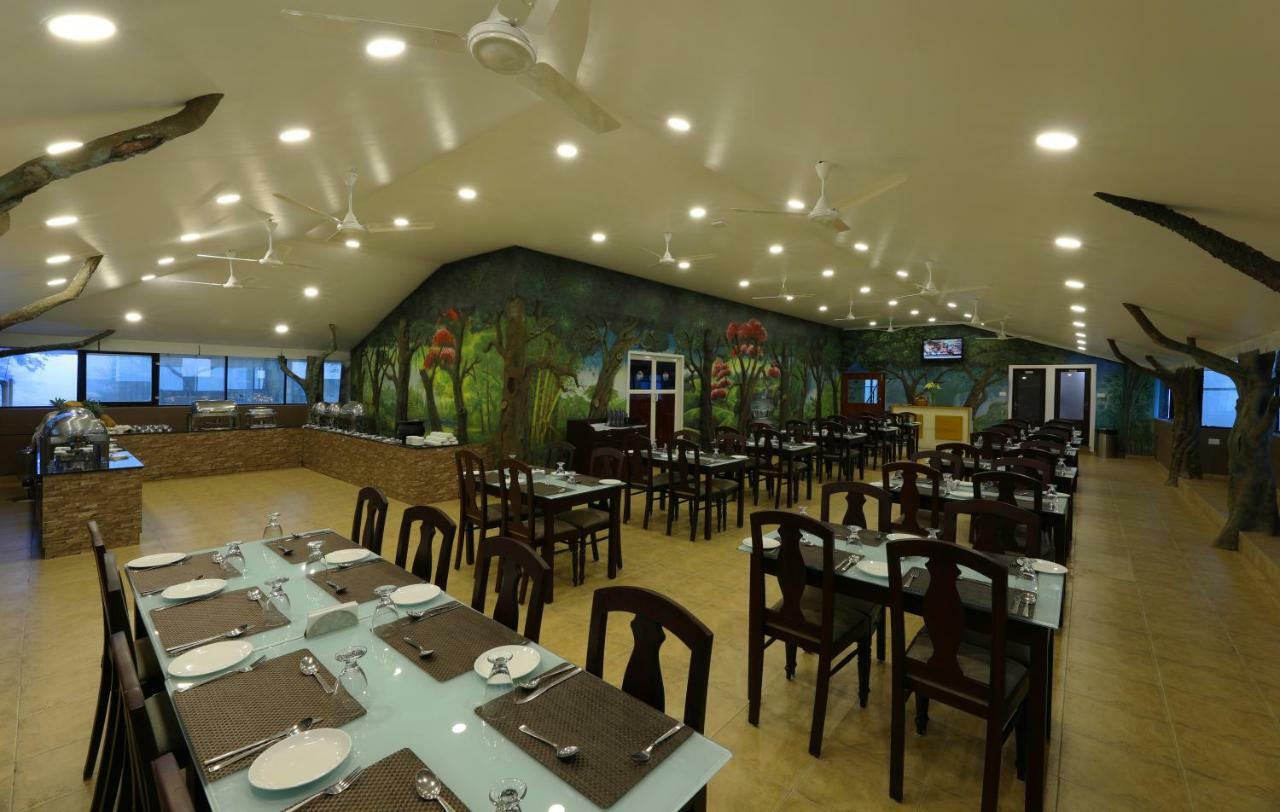 Hotel Tea Castle Munnar Esterno foto