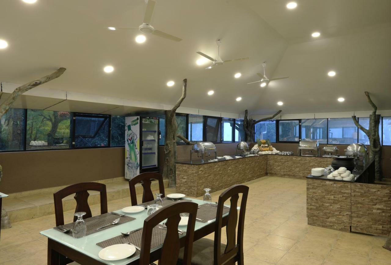 Hotel Tea Castle Munnar Esterno foto
